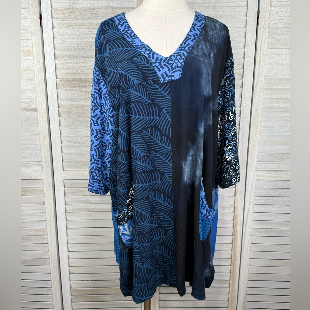 WILD THING (of Chico CA) Wild Woman Flowy Boho Artsy Tunic Top Blue/Black-XXL